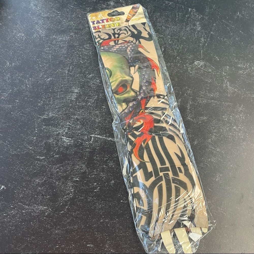 NWT Pair of Tattoo Sleeves OS